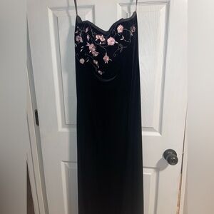 Vintage Betsy & Adam Black Velvet Formal Dress